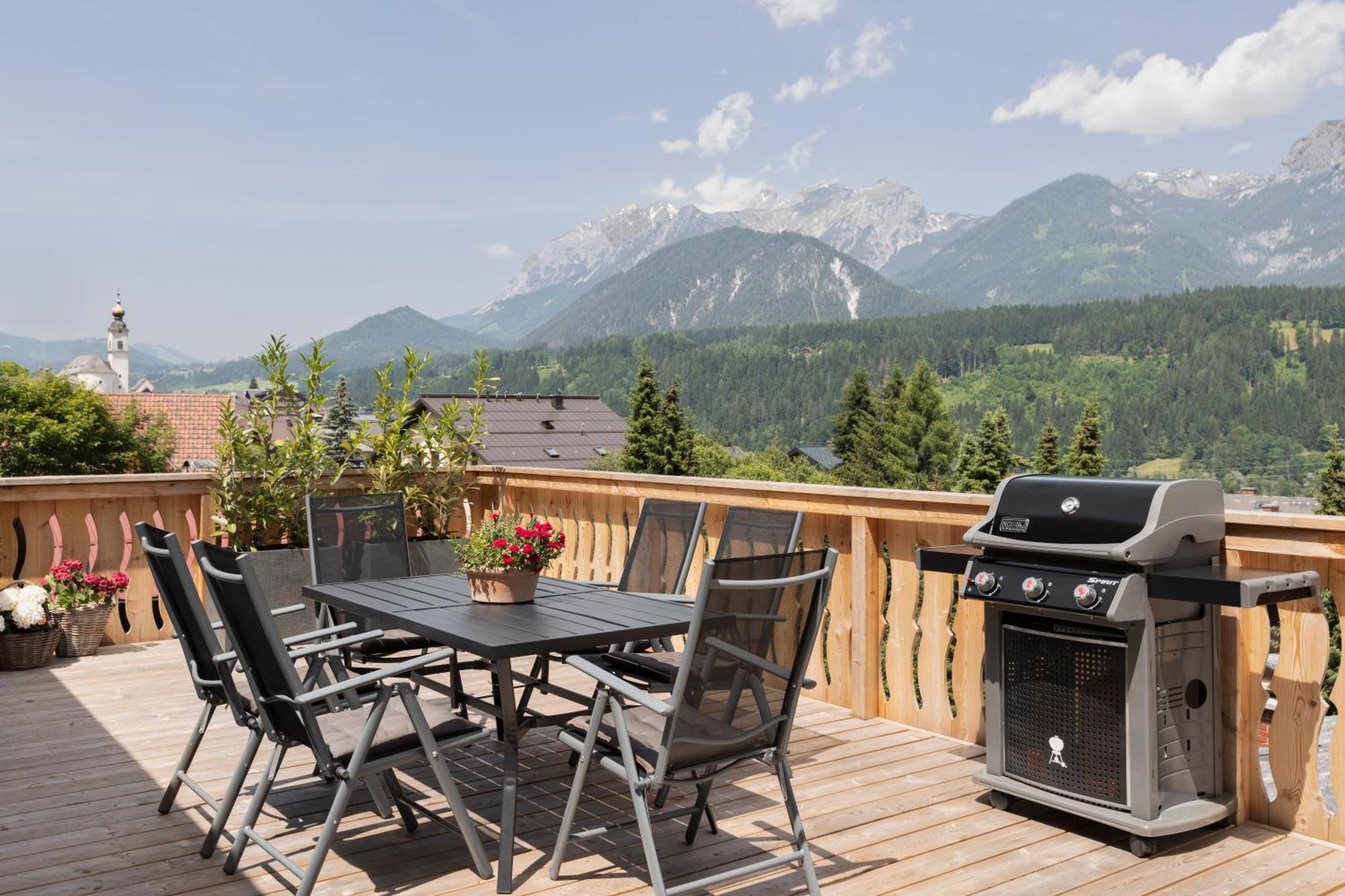 Ferienhaeuser Gerhart Haus im Ennstal Buitenkant foto